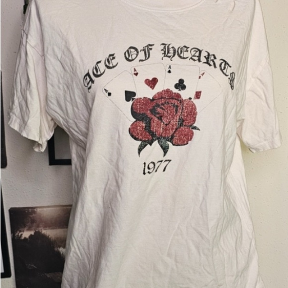 Forever 21 White Ace Of Hearts Graphic Tee with Red Rose Medium